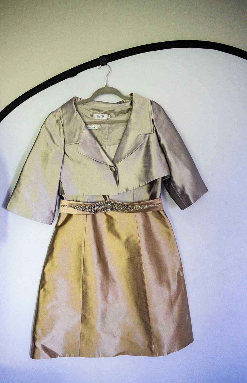 Teri Jon by Rickie Freeman Suit Dress Cropped Jacket 100% Silk Gold/Silk Sz 10
